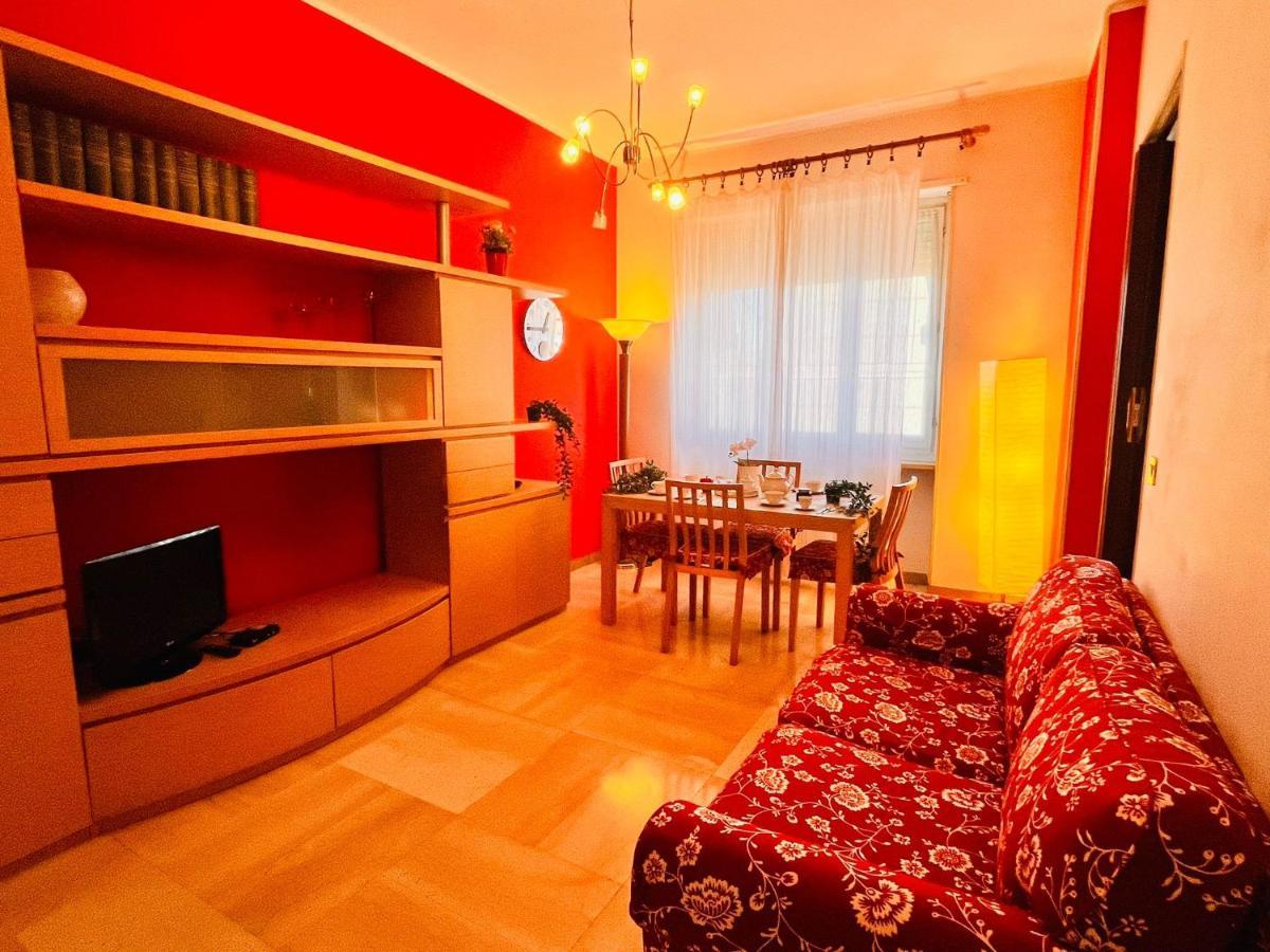 Sky Apartment A Due Passi Dalla Stazione コッレーニョ エクステリア 写真