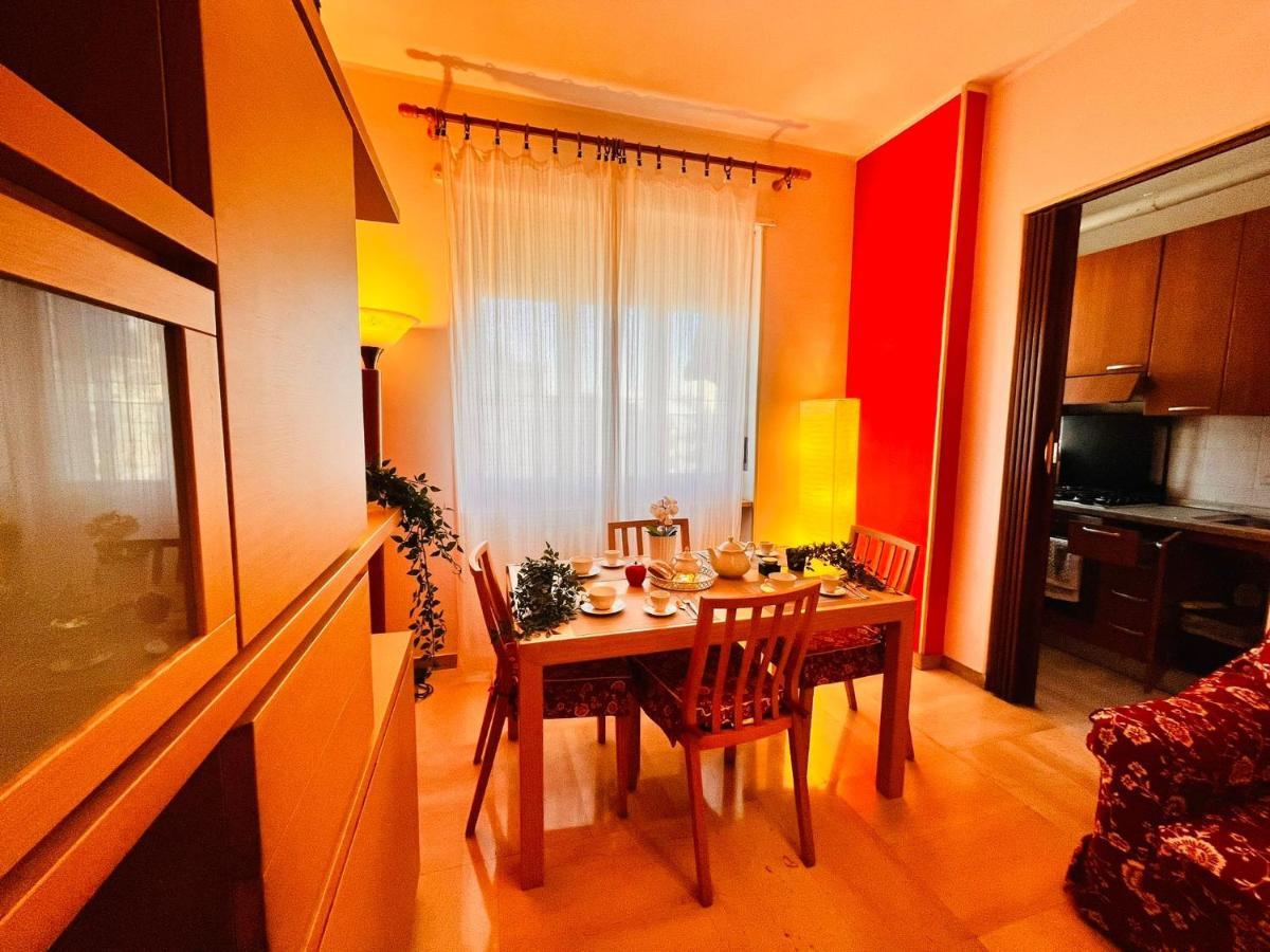 Sky Apartment A Due Passi Dalla Stazione コッレーニョ エクステリア 写真