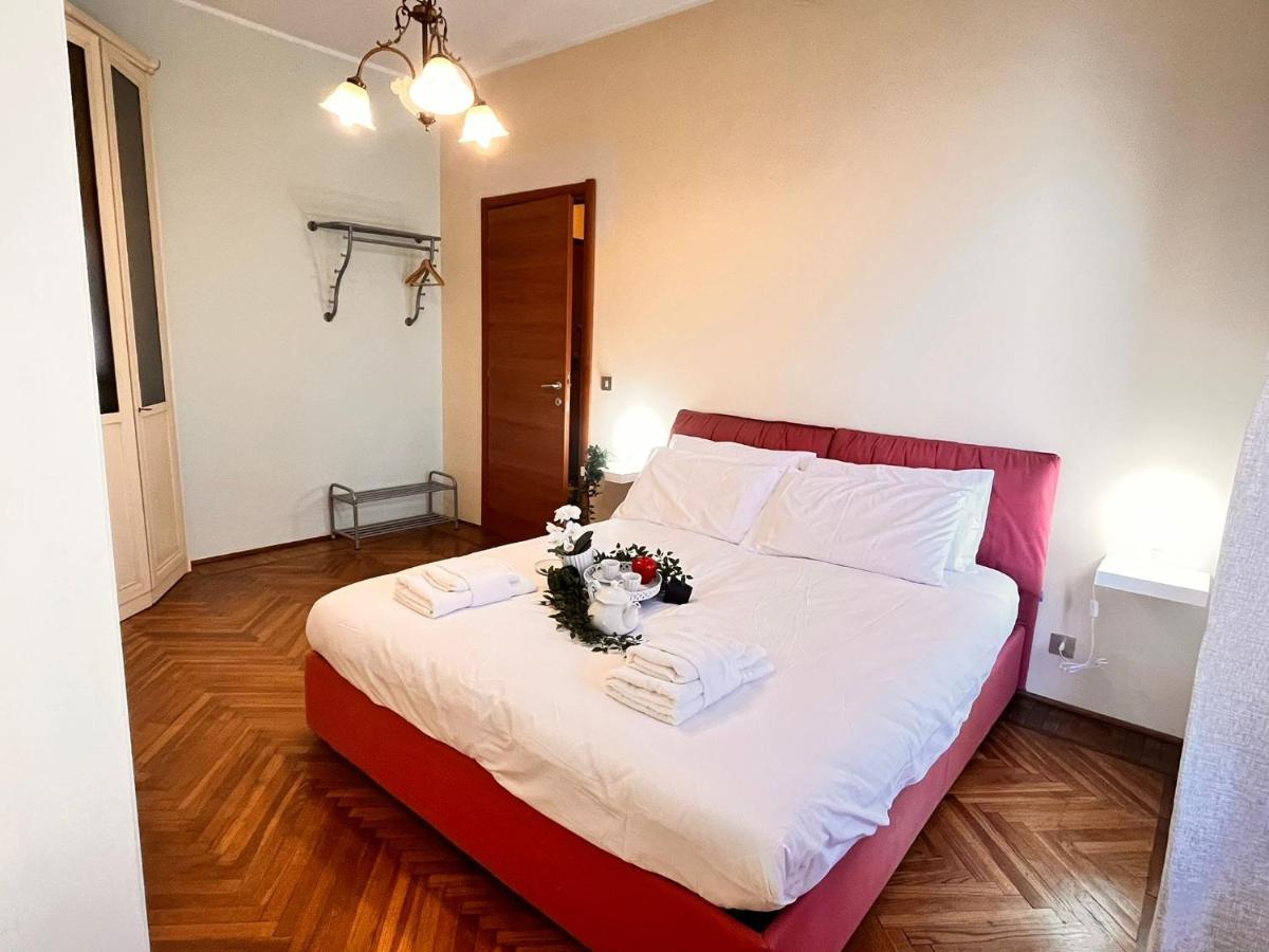 Sky Apartment A Due Passi Dalla Stazione コッレーニョ エクステリア 写真