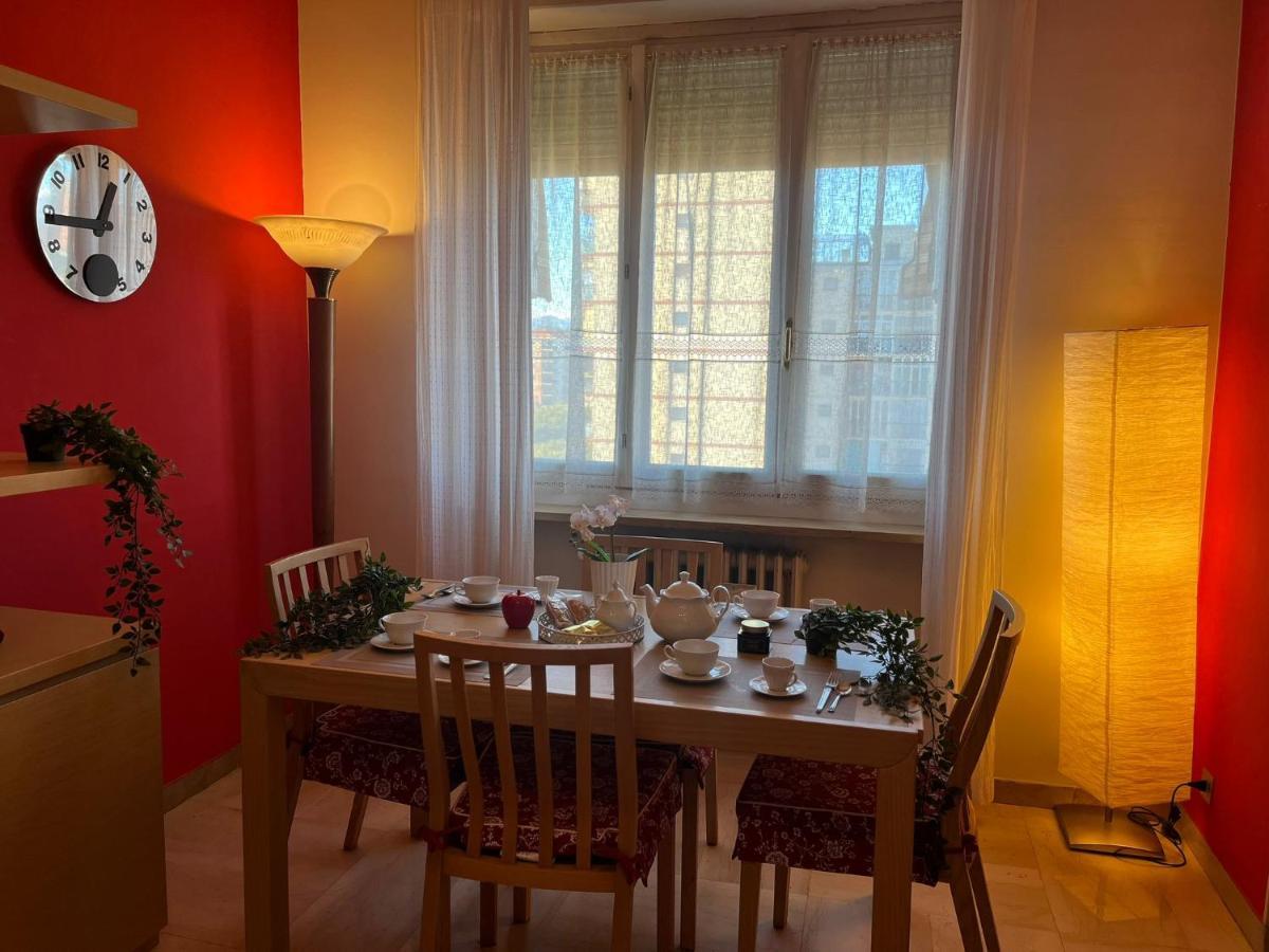 Sky Apartment A Due Passi Dalla Stazione コッレーニョ エクステリア 写真