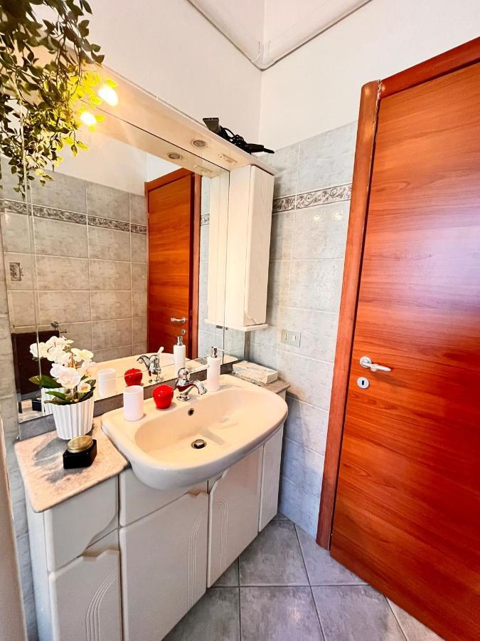 Sky Apartment A Due Passi Dalla Stazione コッレーニョ エクステリア 写真